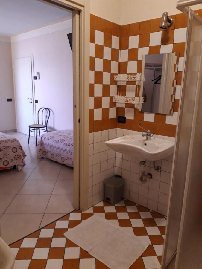 Affittacamere Cigole Exterior foto